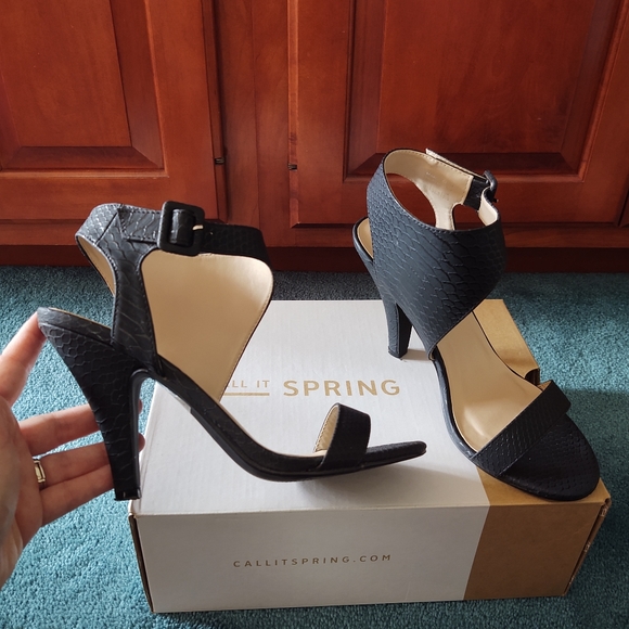 Call it Spring heels - Picture 4 of 5